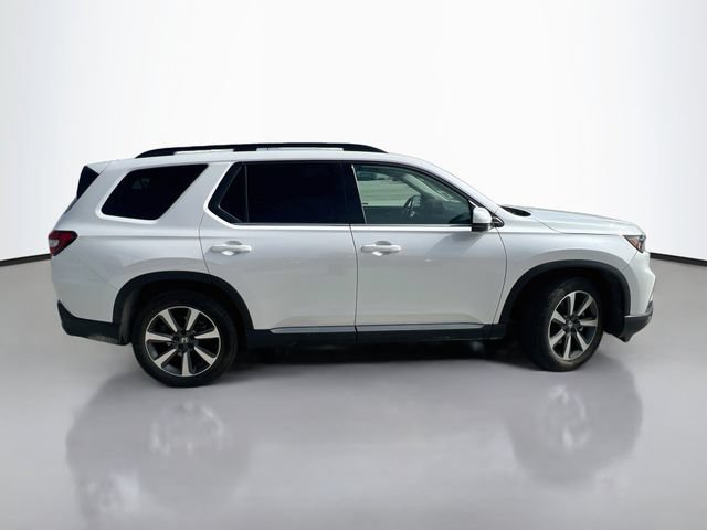 Used 2025 Honda Pilot Elite image 9