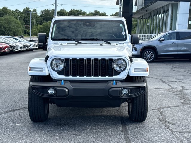Used 2024 Jeep Wrangler Unlimited w/ Convenience Group AWD/4WD image 13