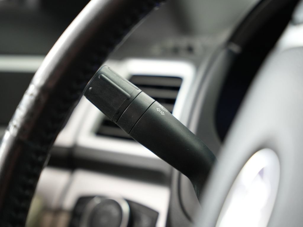 Used 2013 Ford Explorer XLT image 14