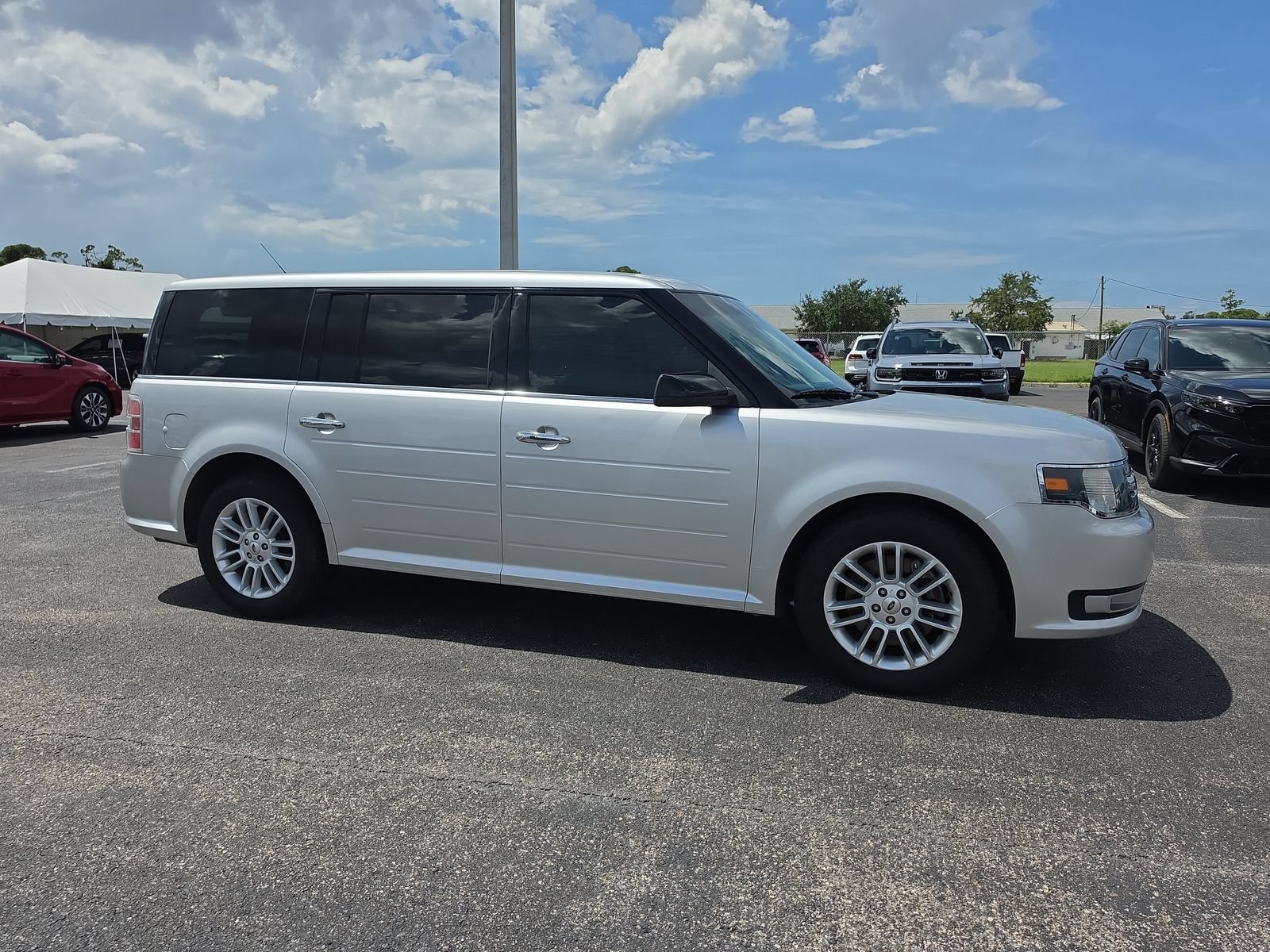 Used 2016 Ford Flex SEL w/ Equipment Group 202A FWD image 2