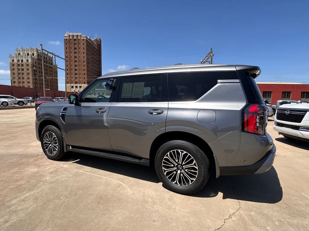 Certified 2025 Nissan Armada Platinum RWD image 3