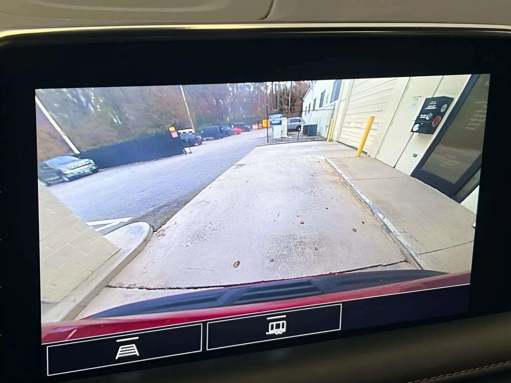 Used 2021 Chevrolet Tahoe Z71 image 23