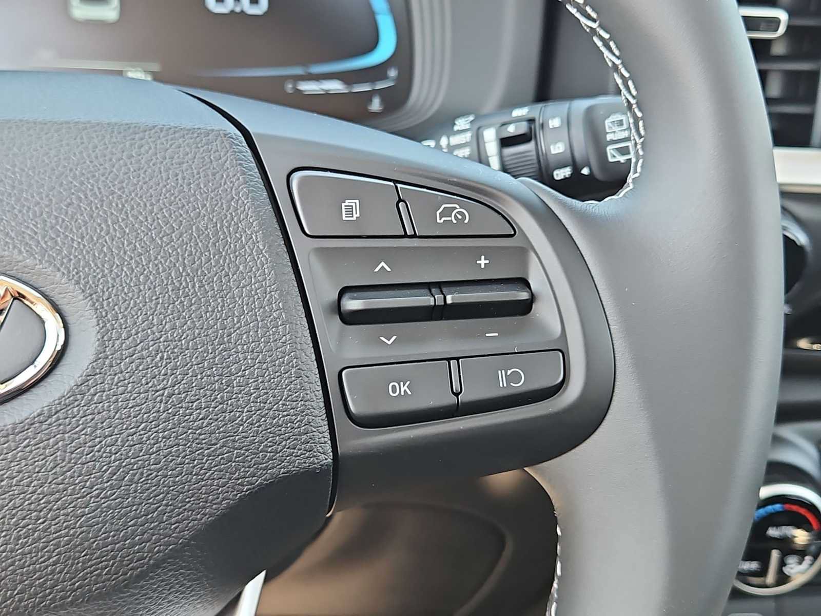 New 2026 Hyundai Venue SEL FWD image 27