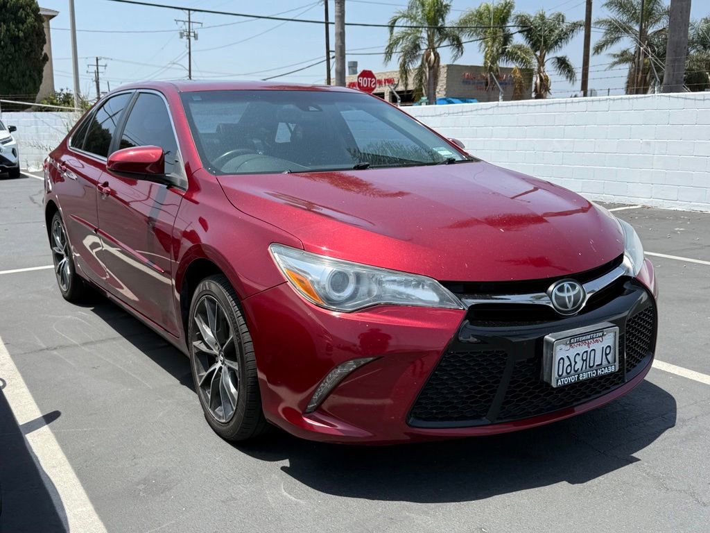Used 2017 Toyota Camry XSE w/ Moonroof Package FWD video 1