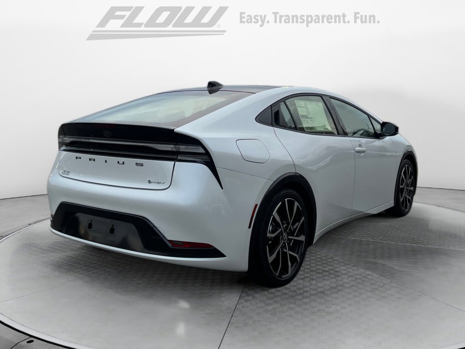 New 2026 Toyota Prius Plug-In Hybrid image 7