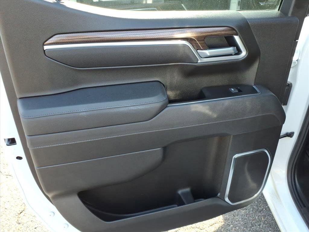 Used 2026 Chevrolet Silverado 1500 LT image 19