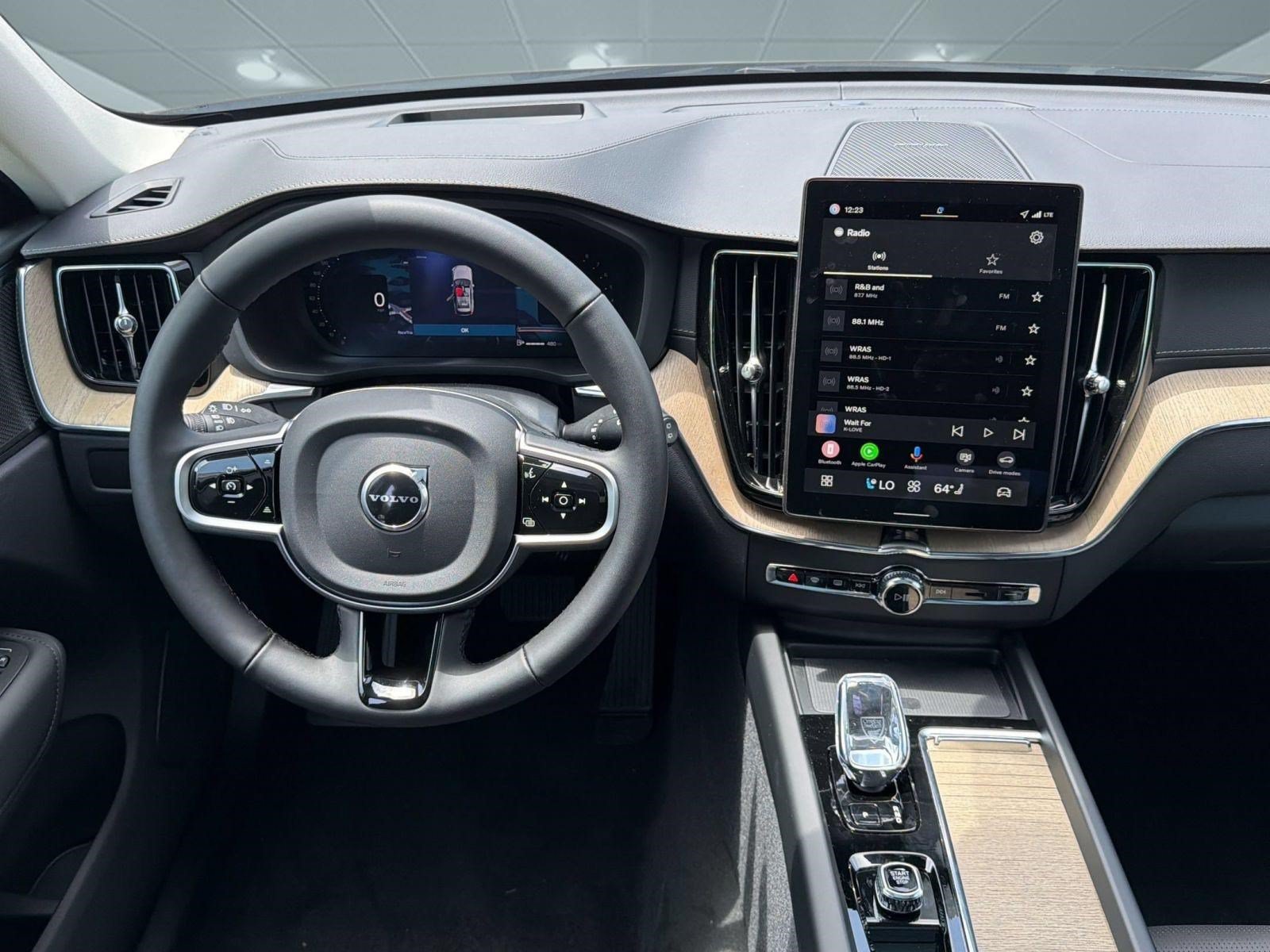 New 2026 Volvo XC60 B5 Ultra w/ Climate Package AWD/4WD image 28