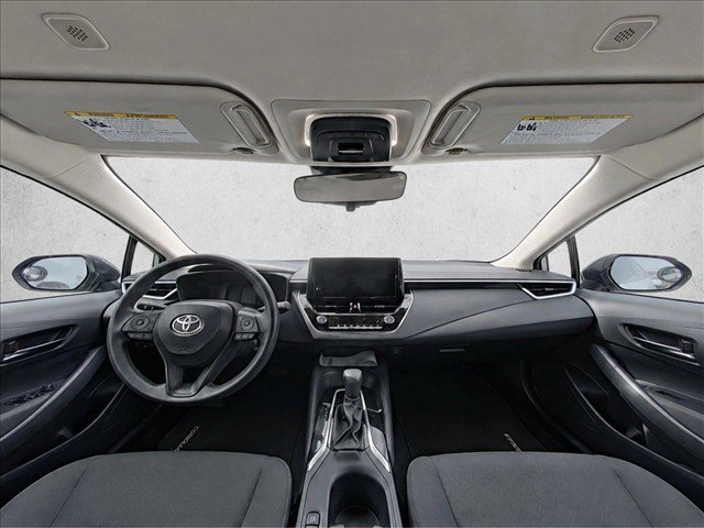 Used 2025 Toyota Corolla LE FWD image 15