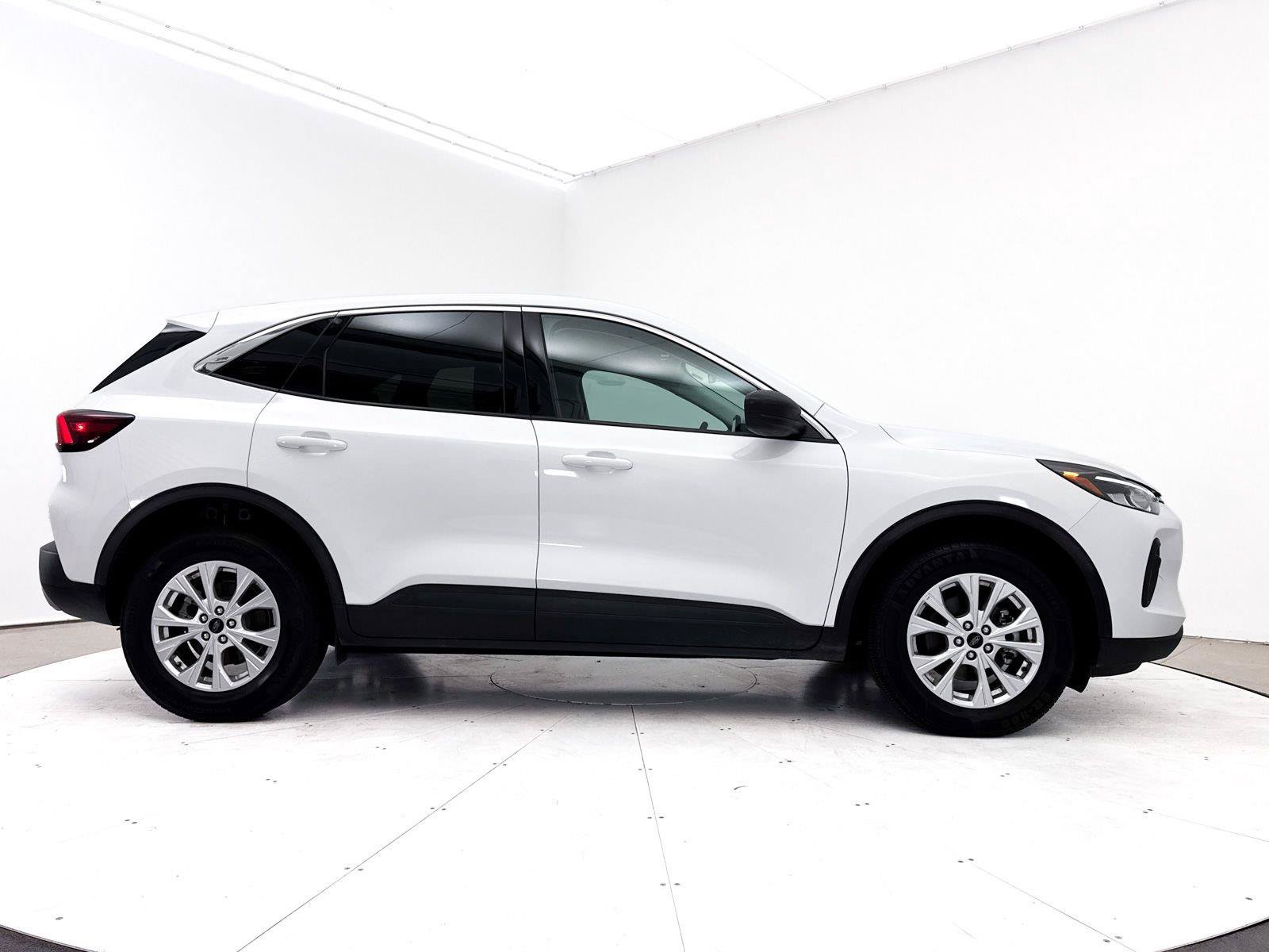 Used 2024 Ford Escape Active AWD/4WD image 40