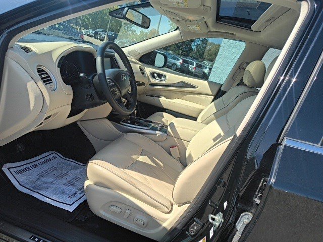Used 2020 INFINITI QX60 Luxe w/ Essential Package FWD image 11