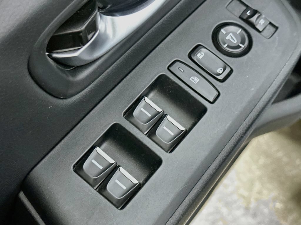 Used 2024 Honda Pilot Touring image 21