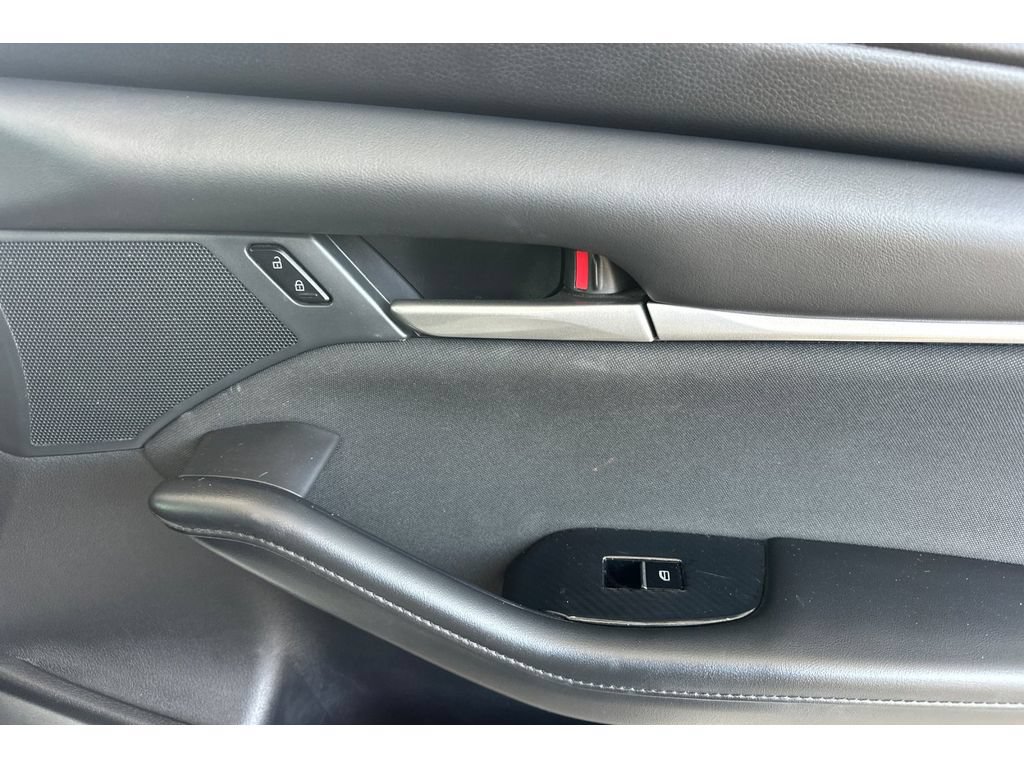 Used 2023 MAZDA MAZDA3 s FWD image 18