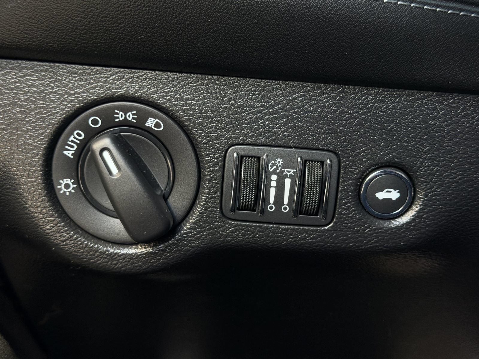 Used 2021 Dodge Challenger R/T Scat Pack RWD image 23