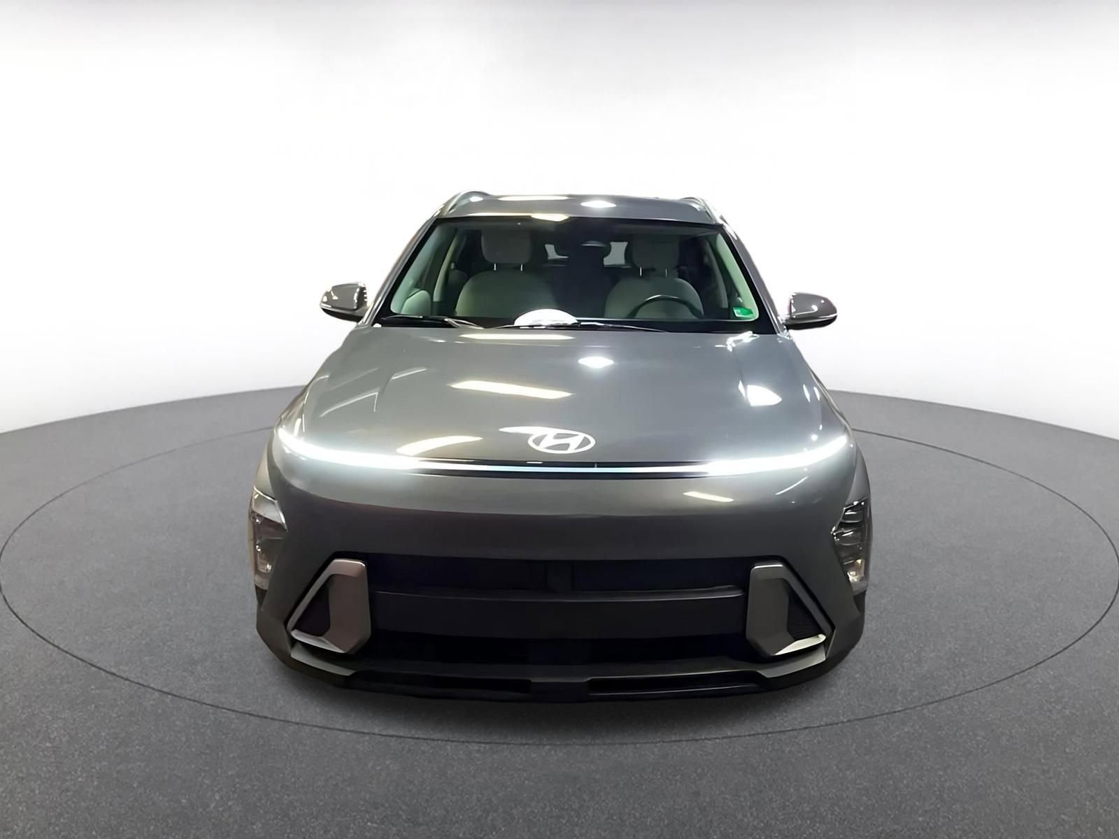 Used 2025 Hyundai Kona SEL image 4