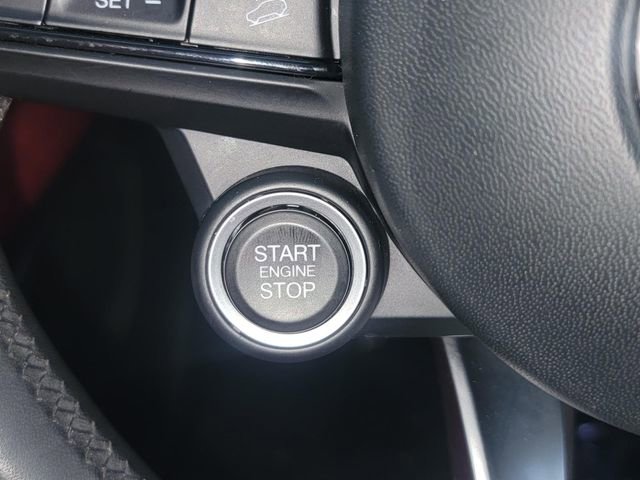 Used 2021 Alfa Romeo Stelvio Ti w/ Nero Edizione AWD/4WD image 19