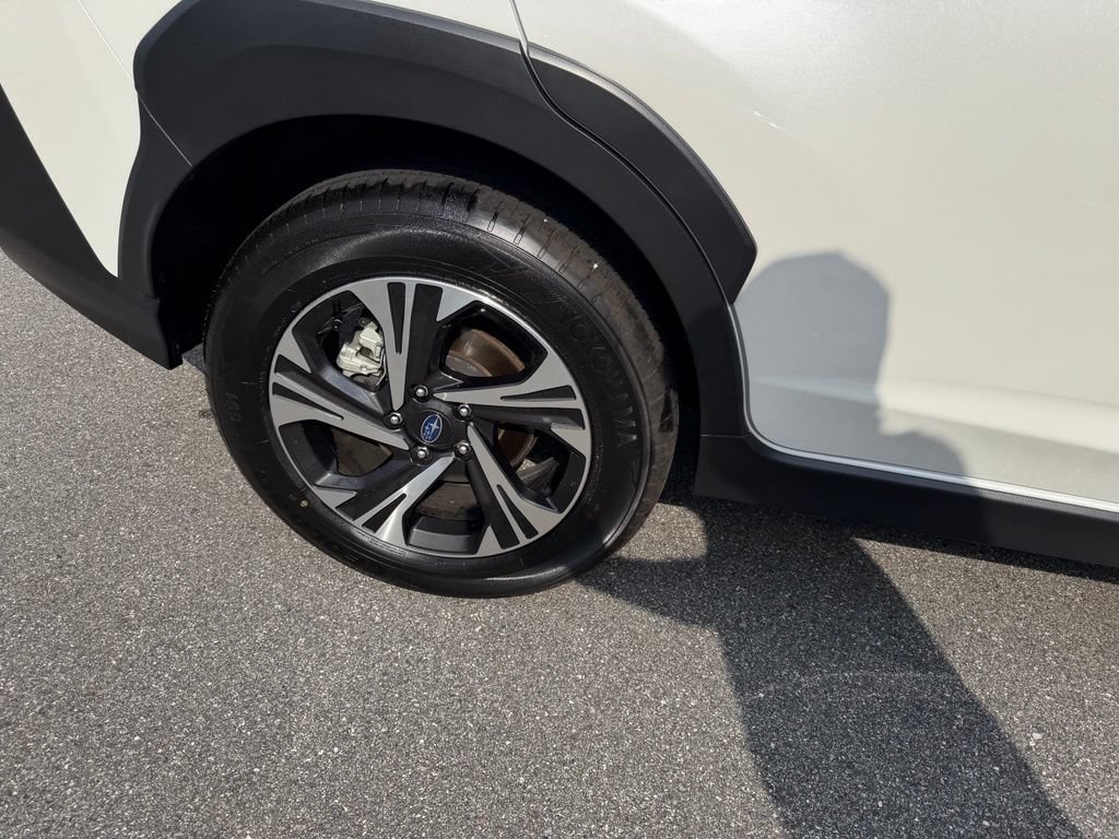 Used 2026 Subaru Crosstrek 2.5i Premium AWD/4WD image 5
