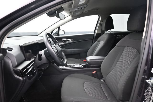 Used 2026 Kia Sportage LX FWD image 14