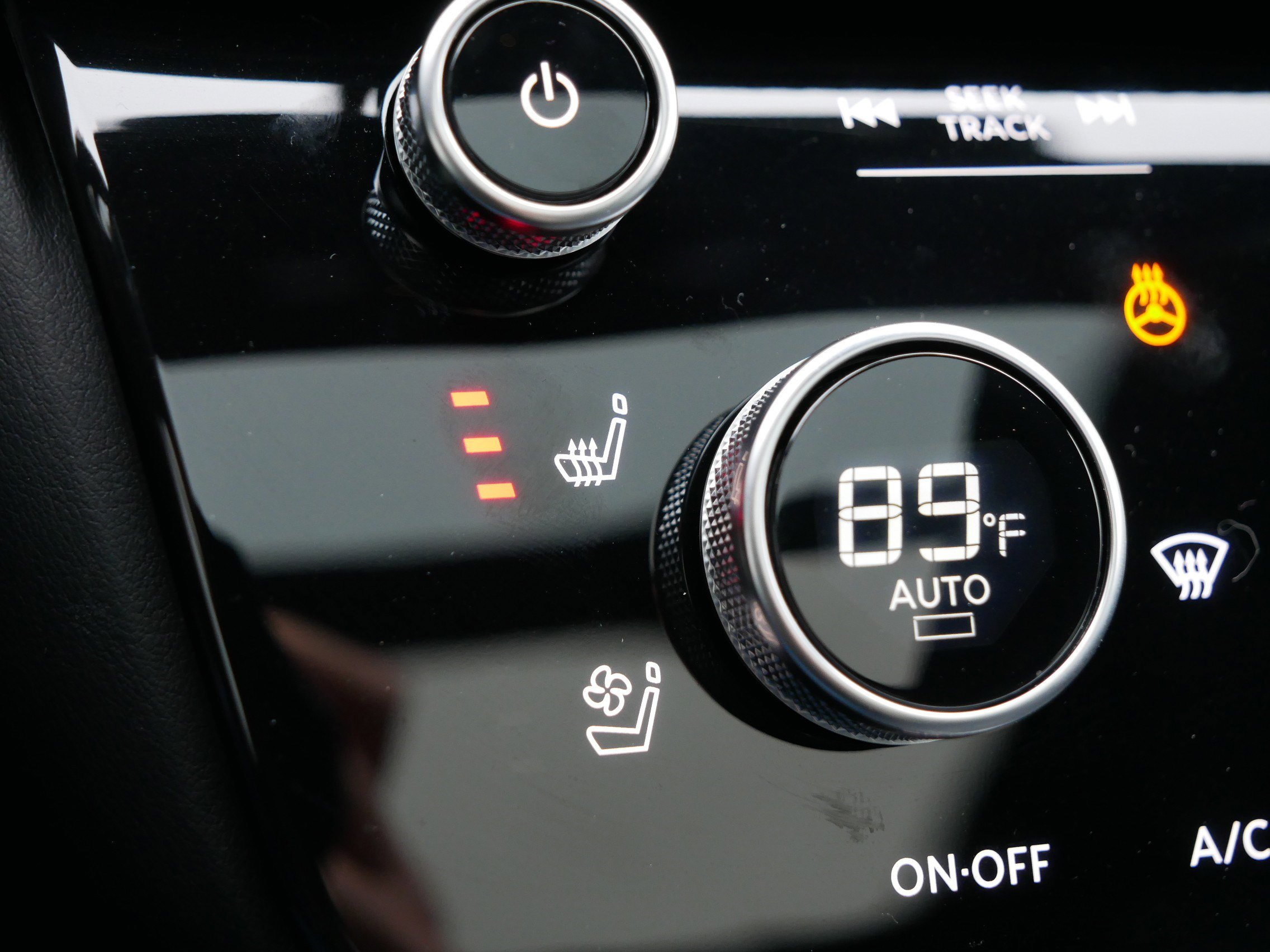 Certified 2026 INFINITI QX60 Sport w/ Dark Cargo Package image 28