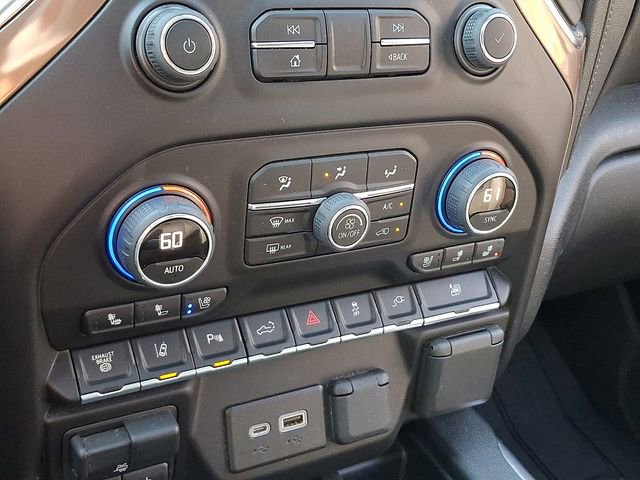 Used 2022 Chevrolet Silverado 2500 High Country AWD/4WD image 16