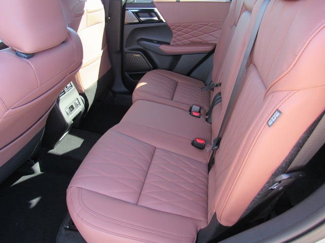 New 2026 Mitsubishi Outlander SEL image 8
