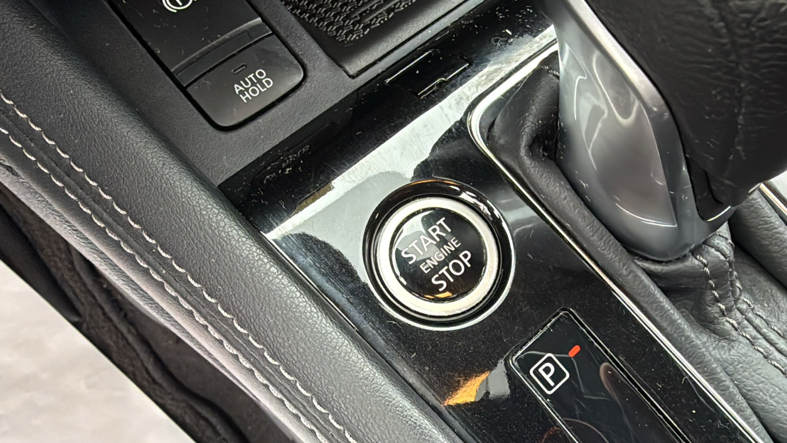 Certified 2024 Nissan Kicks SR image 12