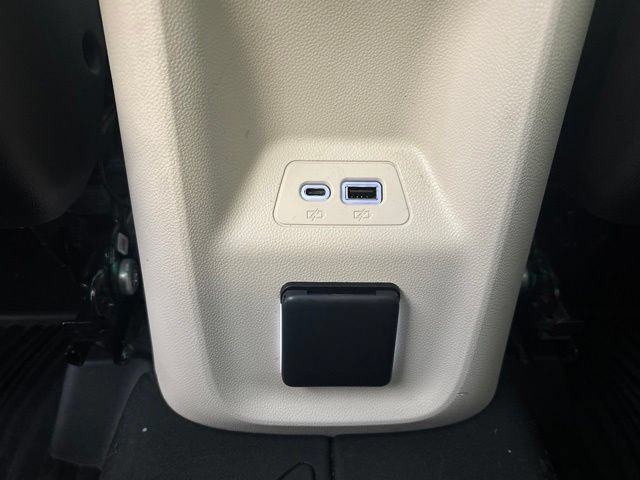 Used 2022 Buick Envision Avenir w/ Technology Package II AWD/4WD image 24