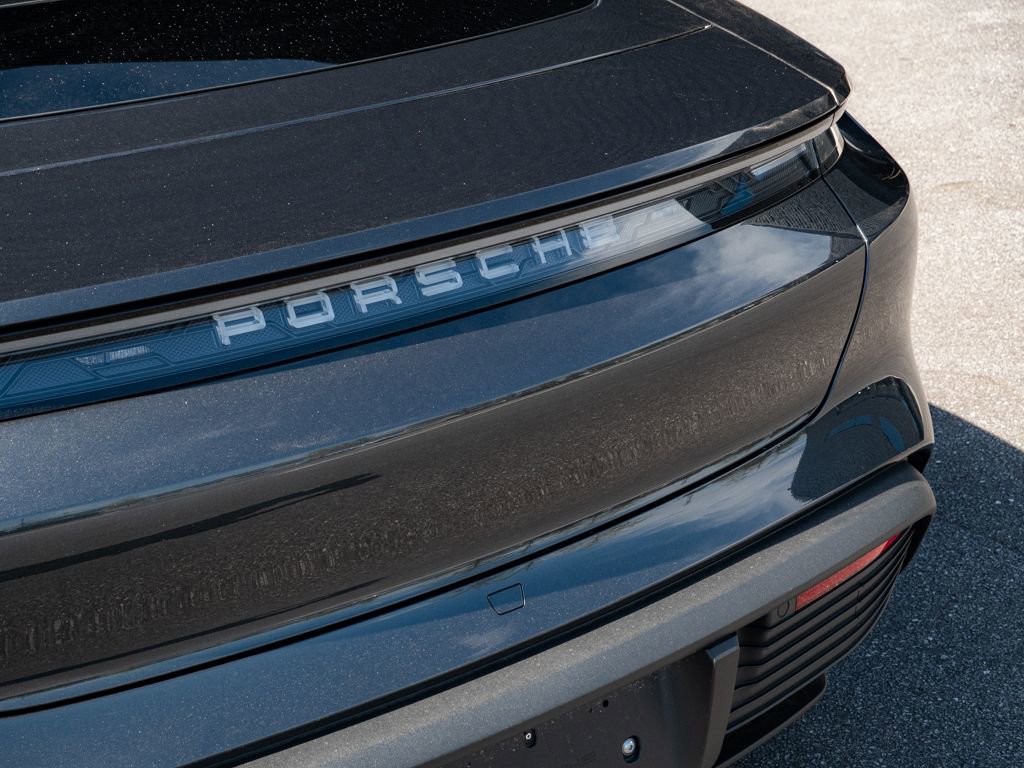Certified 2025 Porsche Taycan AWD/4WD image 38