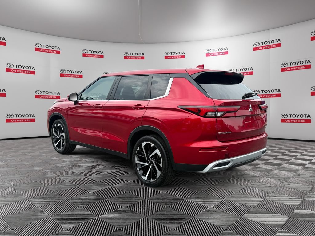 Used 2024 Mitsubishi Outlander SE AWD/4WD image 7
