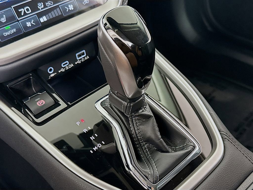 Used 2025 Subaru Outback Premium image 16