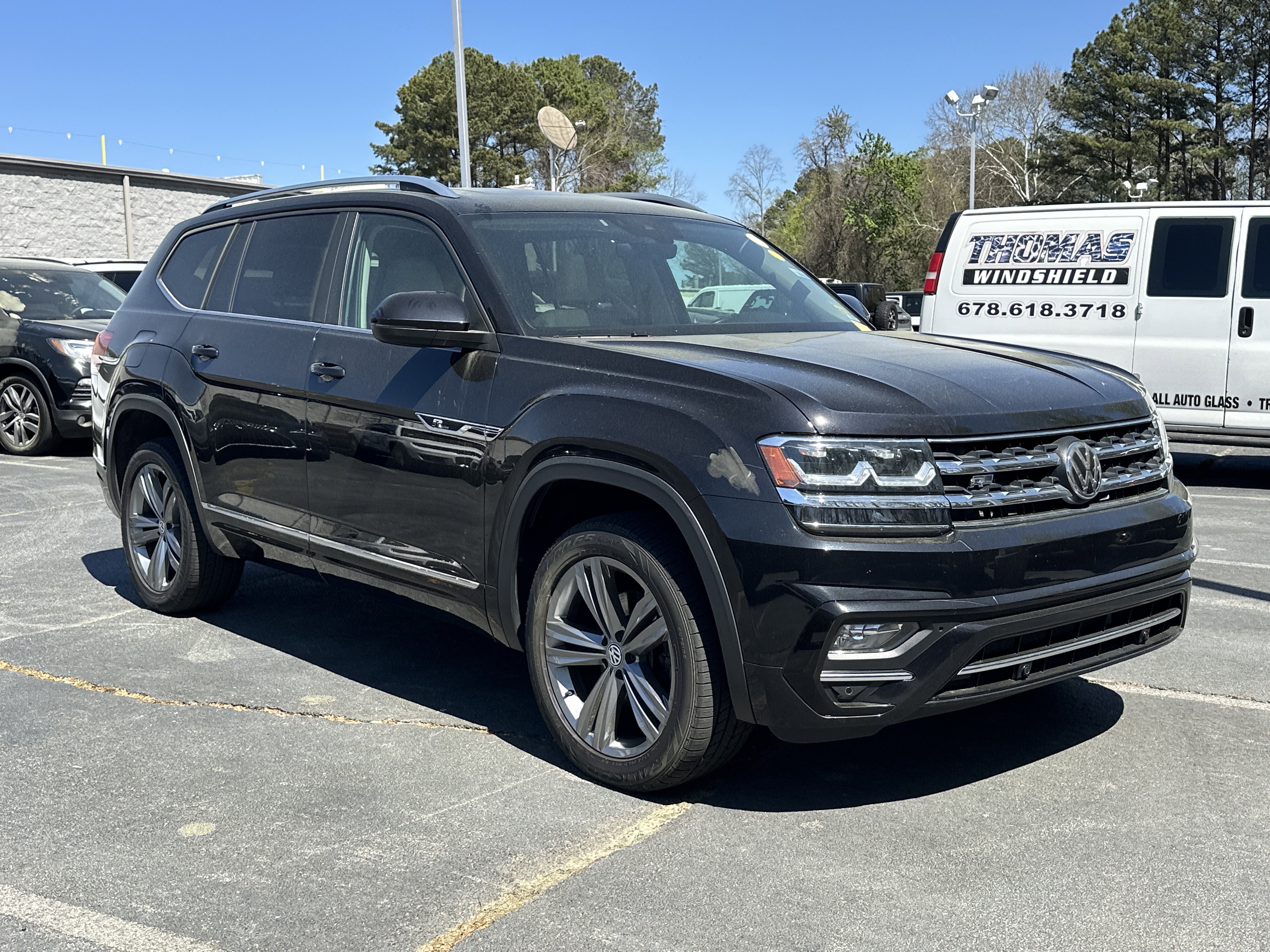 Used 2019 Volkswagen Atlas SEL R-Line image 2