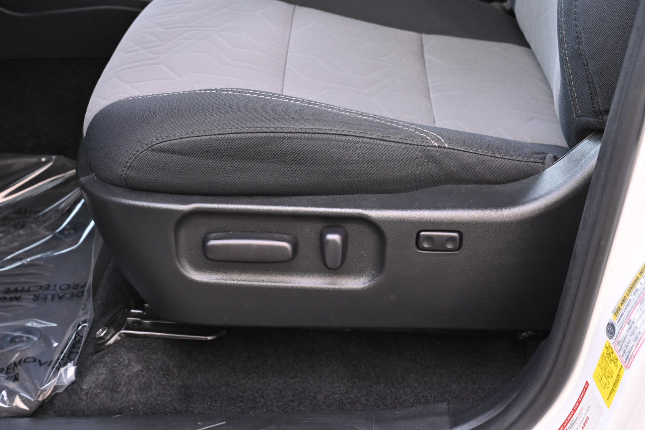 Used 2021 Toyota Tacoma TRD Off-Road w/ Technology Package image 27