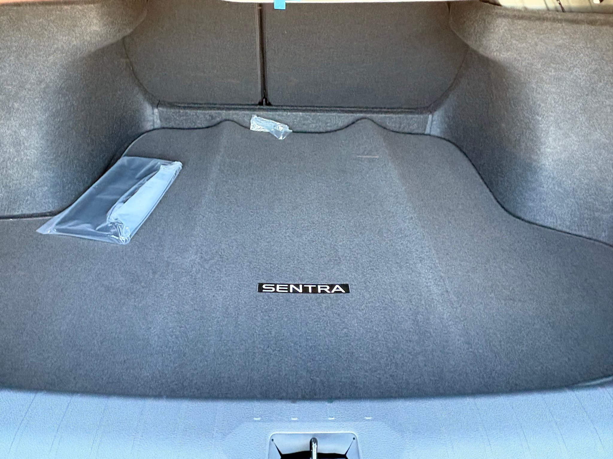 New 2027 Nissan Sentra SV w/ SV Convenience Package FWD image 24