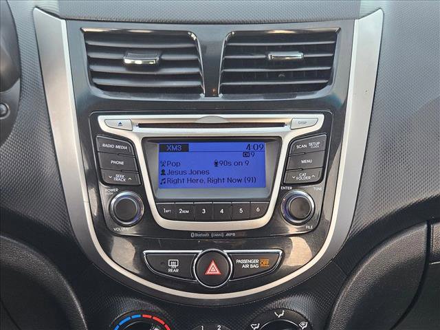 Used 2014 Hyundai Accent SE image 12