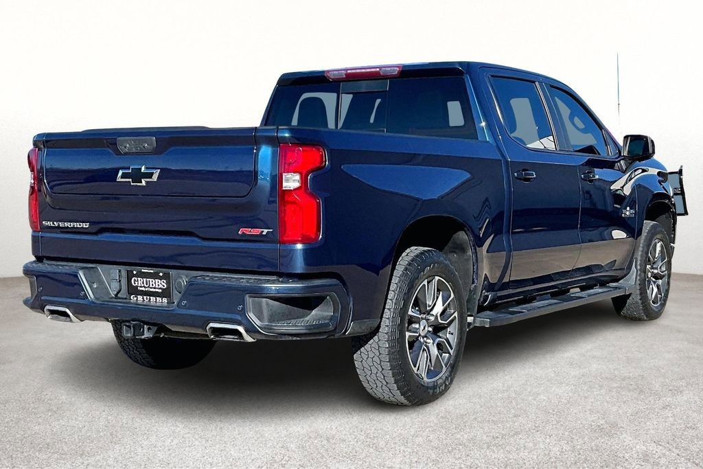Used 2023 Chevrolet Silverado 1500 RST image 2