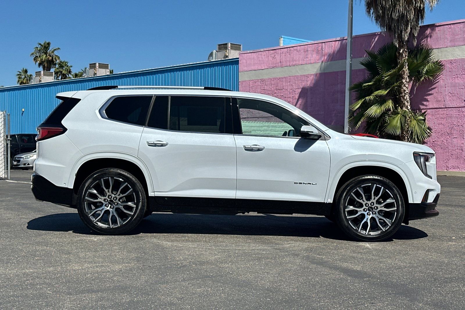 New 2026 GMC Acadia Denali Ultimate AWD/4WD image 4