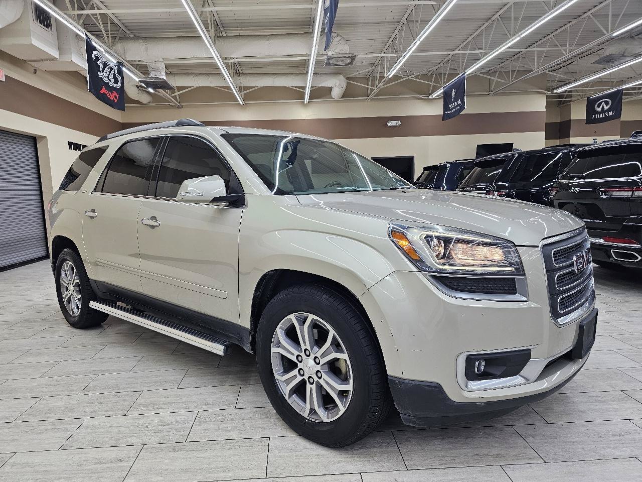 Used 2013 GMC Acadia SLT FWD image 4