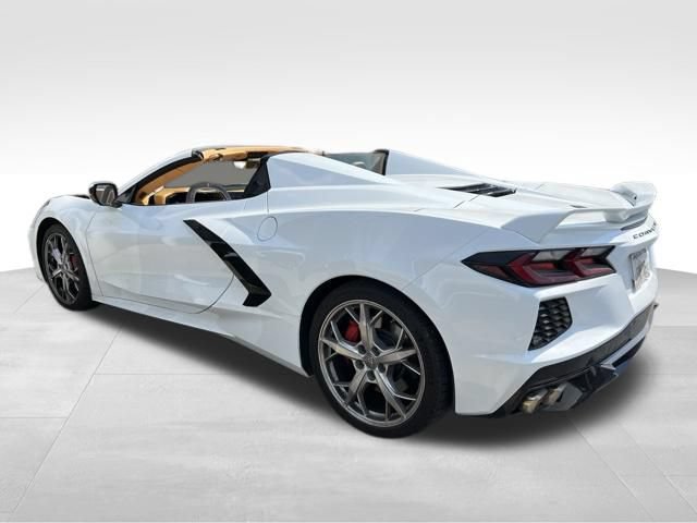 Used 2022 Chevrolet Corvette Stingray Premium Conv w/ Z51 Performance Package RWD image 5