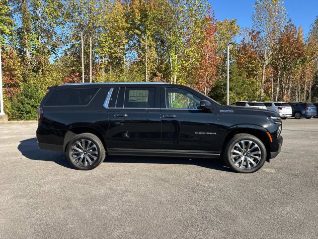 New 2026 Chevrolet Suburban High Country AWD/4WD image 3