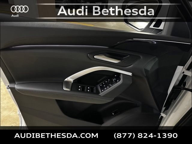Certified 2025 Audi Q5 Premium w/ Convenience Package AWD/4WD image 14