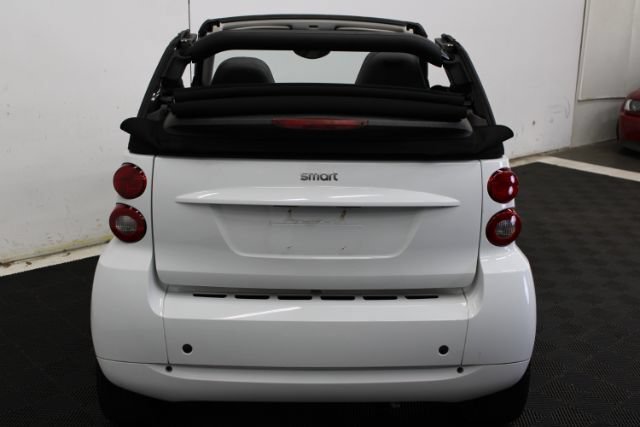 Used 2012 smart fortwo passion RWD image 7