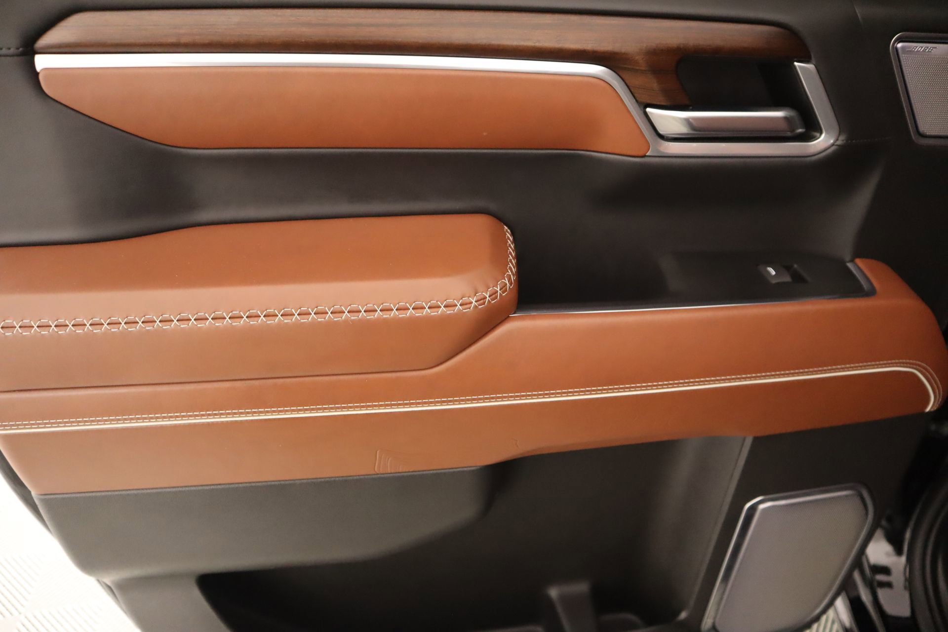 Used 2025 GMC Sierra 1500 Denali Ultimate image 18