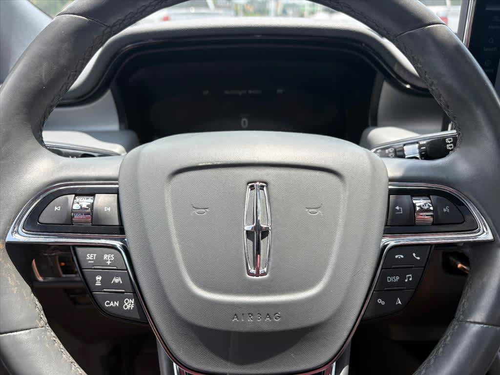 Used 2022 Lincoln Nautilus Reserve w/ Equipment Group 201A AWD/4WD image 17