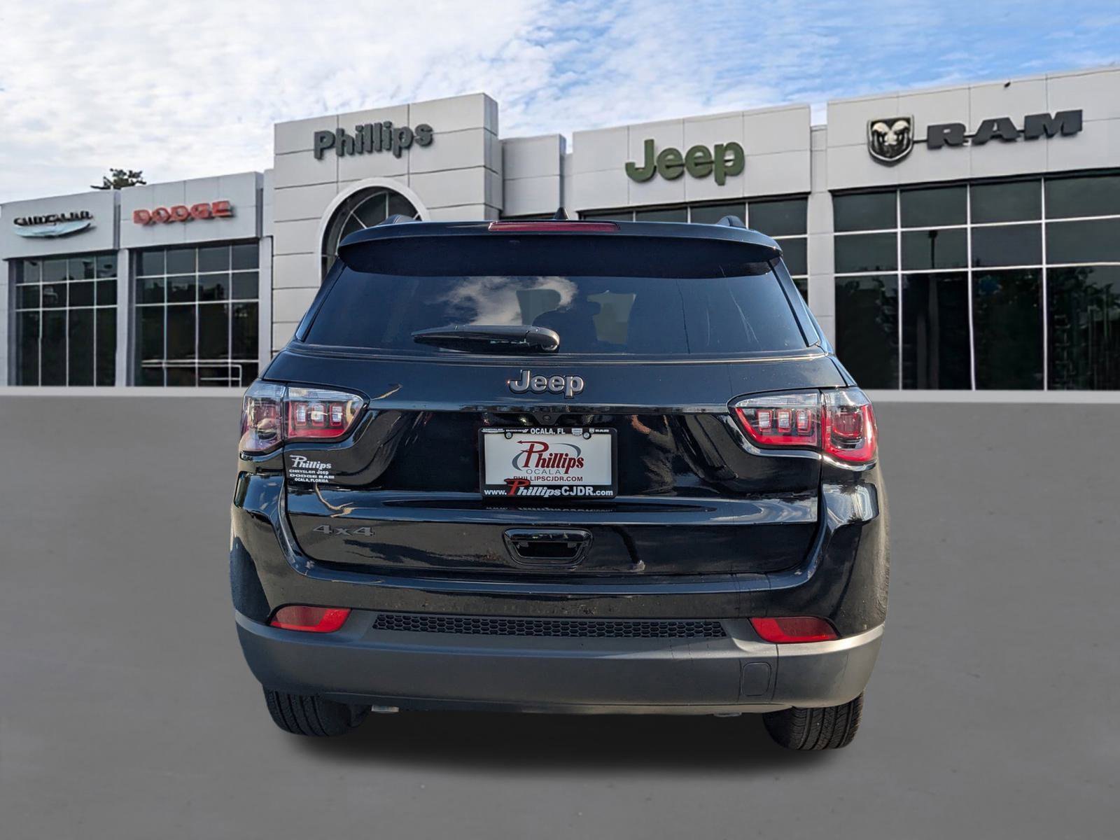 New 2026 Jeep Compass Latitude image 4