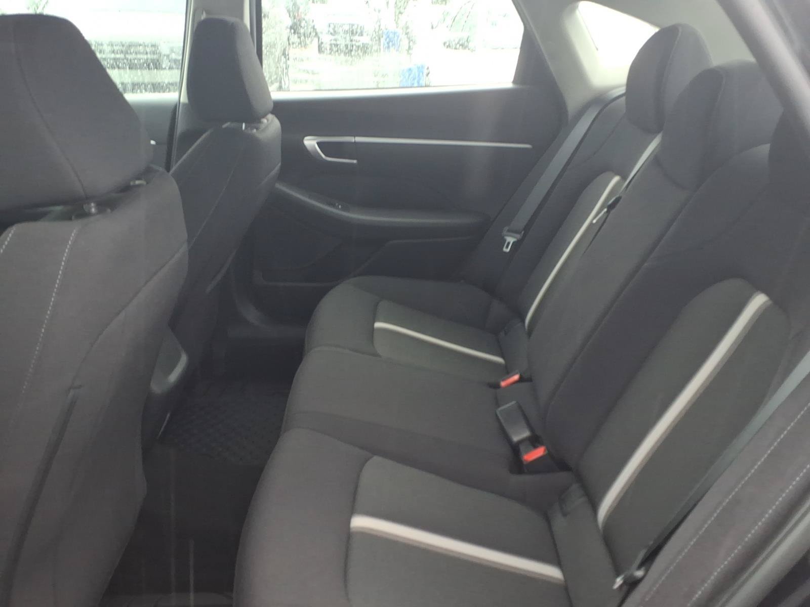Certified 2023 Hyundai Sonata SE w/ Cargo Package FWD image 16