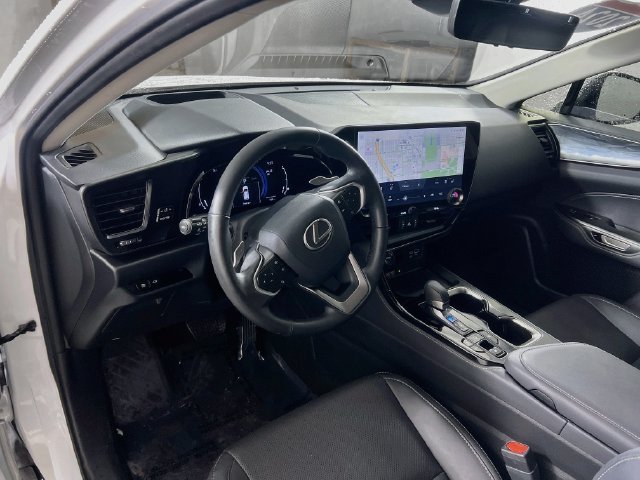 Used 2024 Lexus NX 350h AWD image 11