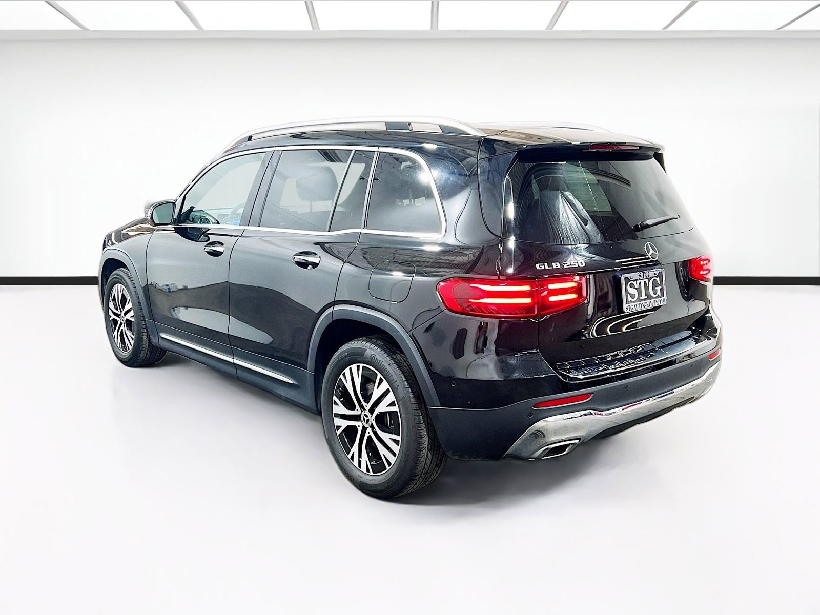 Used 2024 Mercedes-Benz GLB 250 image 6
