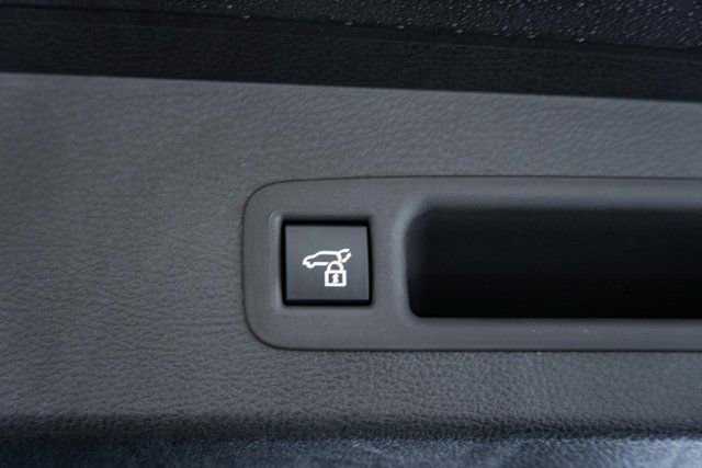 New 2026 Toyota Sienna Platinum image 11