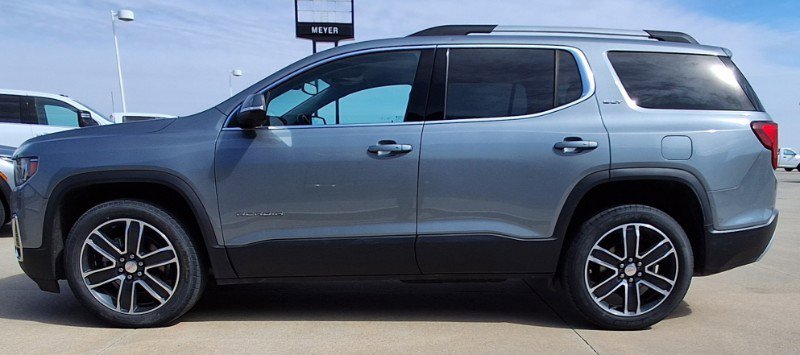 Used 2023 GMC Acadia SLT w/ Technology Package AWD/4WD image 5