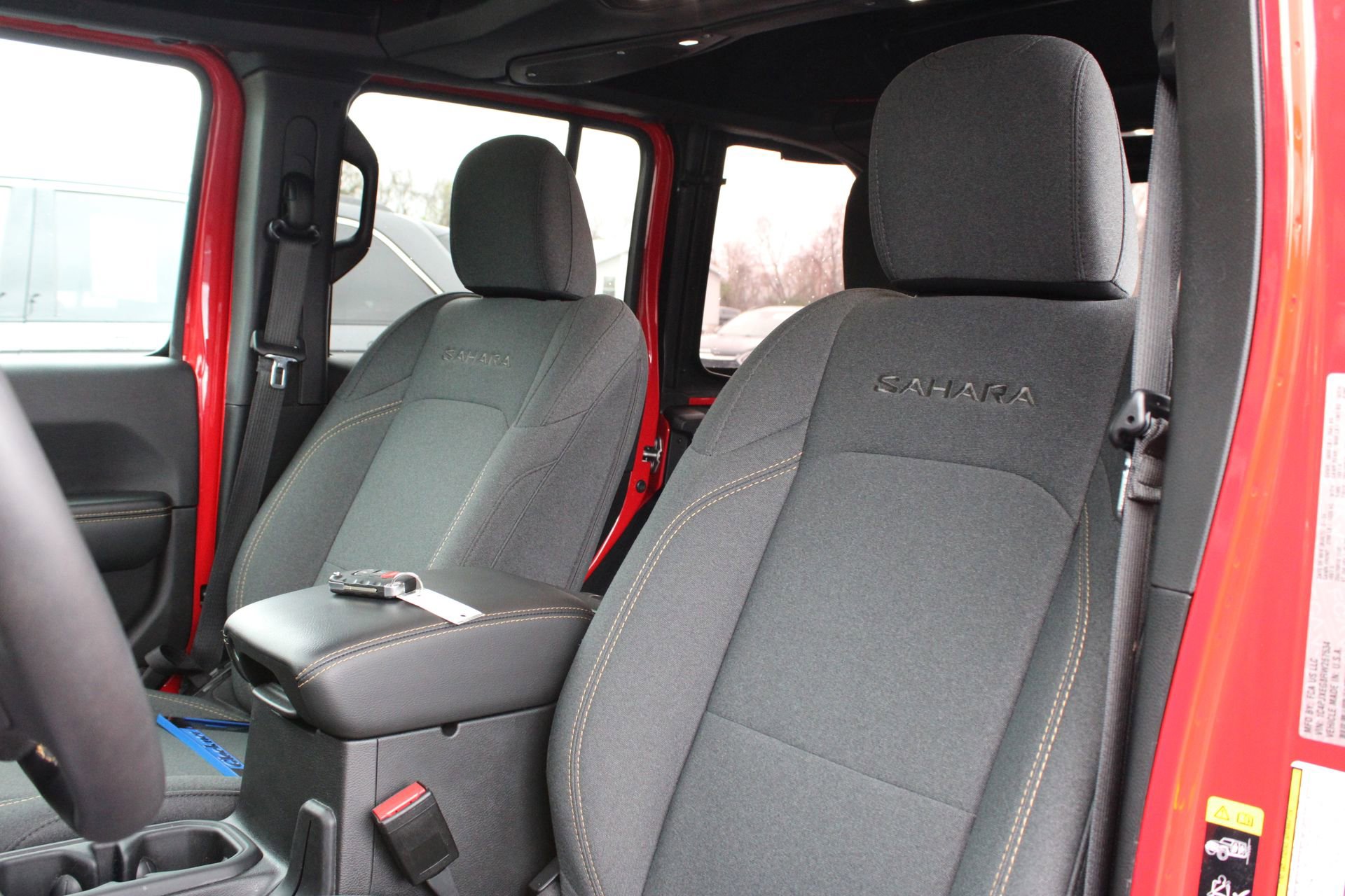 Used 2024 Jeep Wrangler Sahara image 13