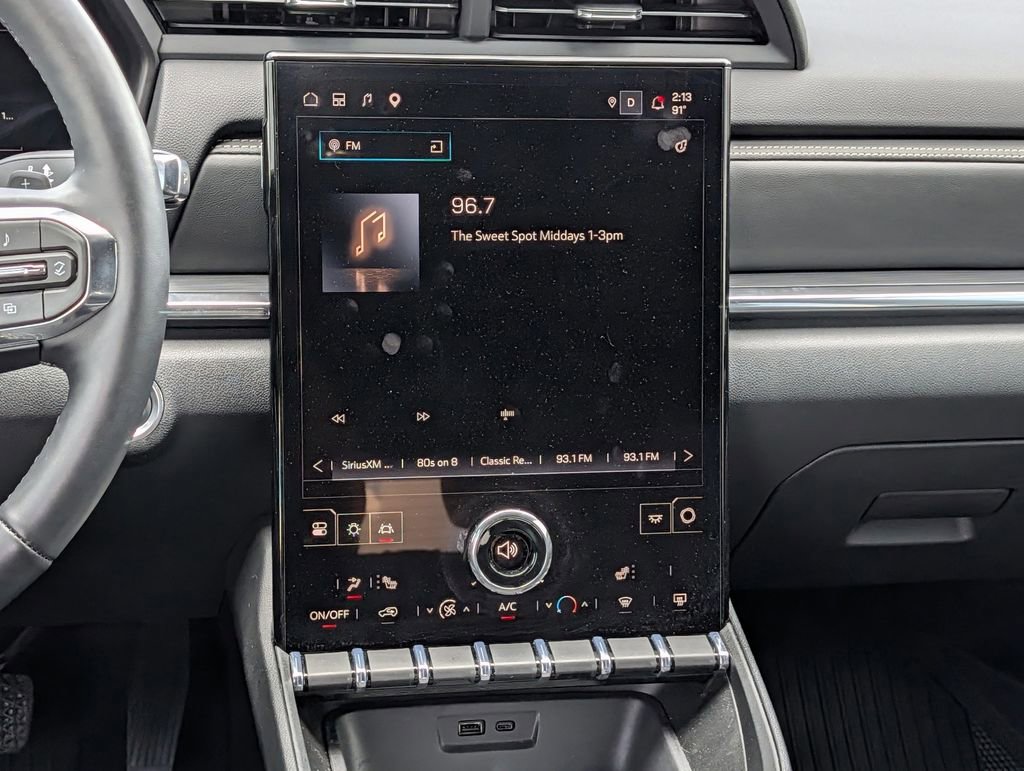 Used 2026 GMC Terrain Elevation w/ Technology Package II FWD image 15